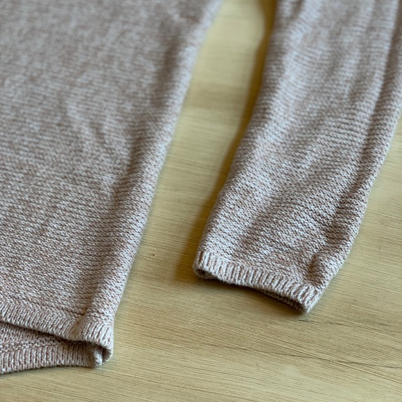 Sweater - Picture 4 of 4